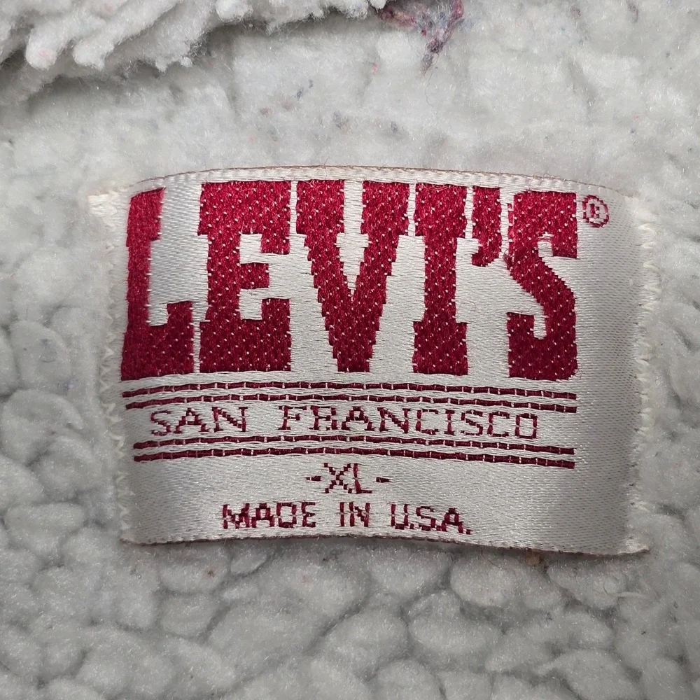 Vintage Levis Sherpa Lined Denim Trucker Jacket Mens XL Blue USA 70609-0218